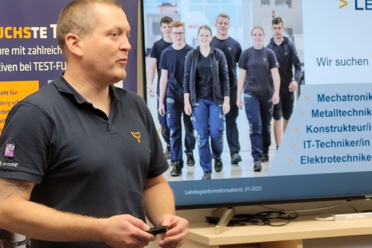 Virtual Test-Fuchs information evening for apprentices