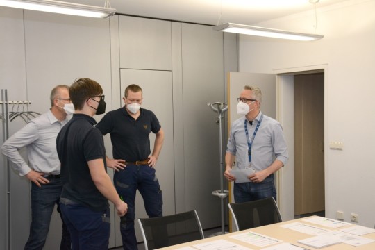 TEST-FUCHS congratulates the new specialists on passing the final apprenticeship exam